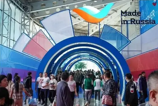 法国高中学校假期多久